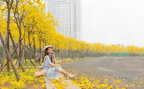 公园小清新美女写真图片